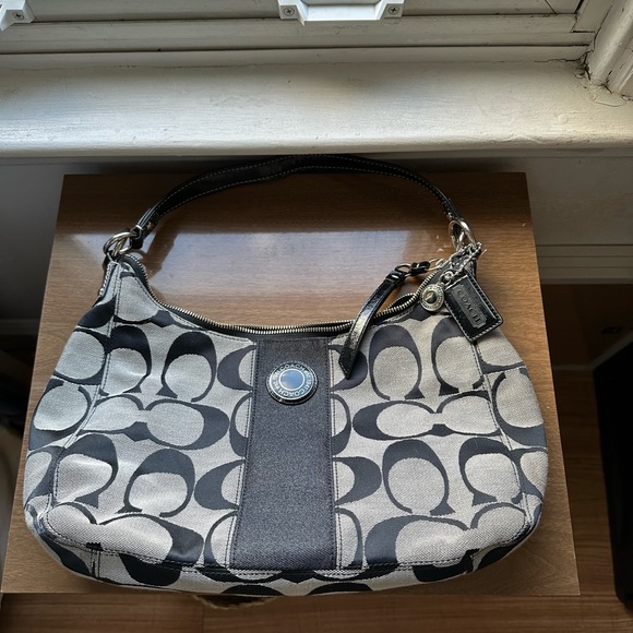 Vintage Y2K Coach 90s Shoulder Bag - Picture 11 of 15